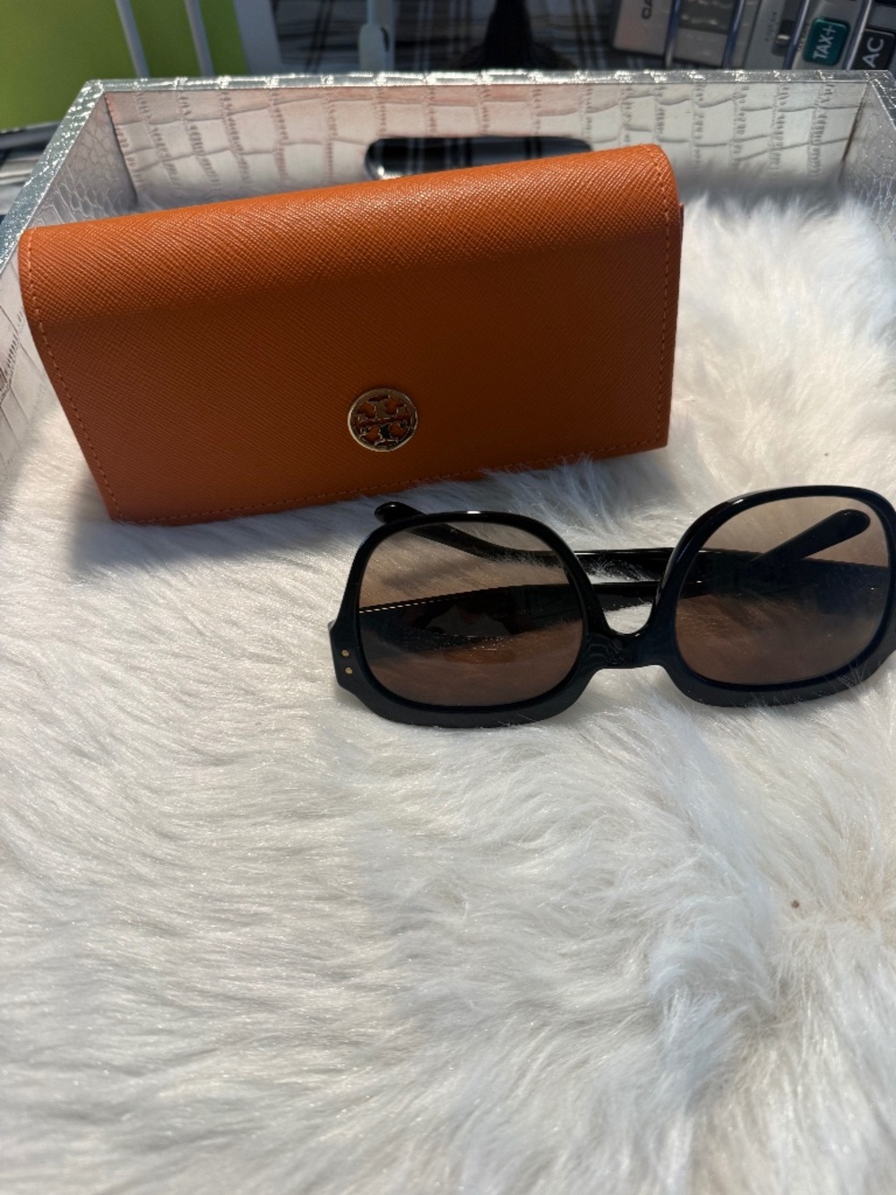 Tory Burch Black Framed Sunglasses